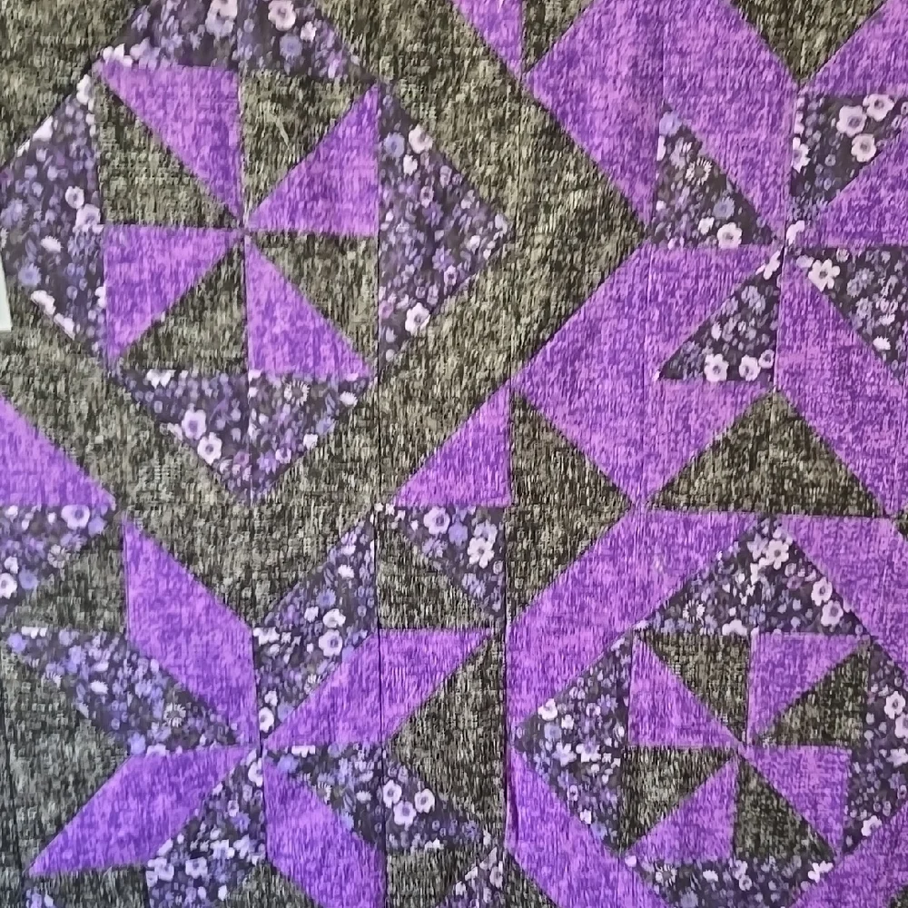 Purple and Gray Geometric Quilt Bedding